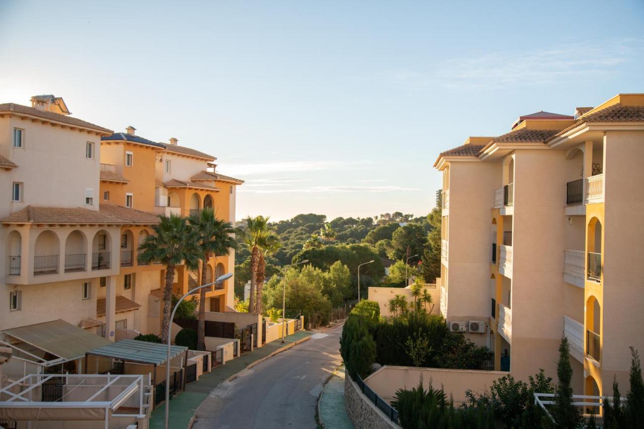 Open View Pinetree Penthouse Apartment Campoamor Bagian luar foto